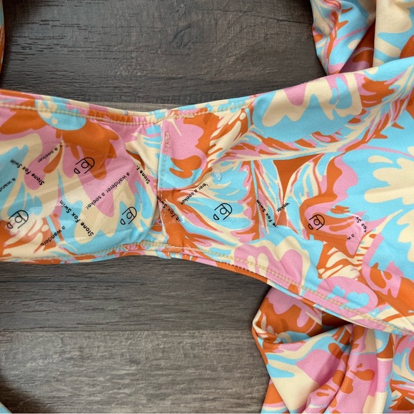 Stone Fox Swim Azalea Flower Power - Picture 5 of 7